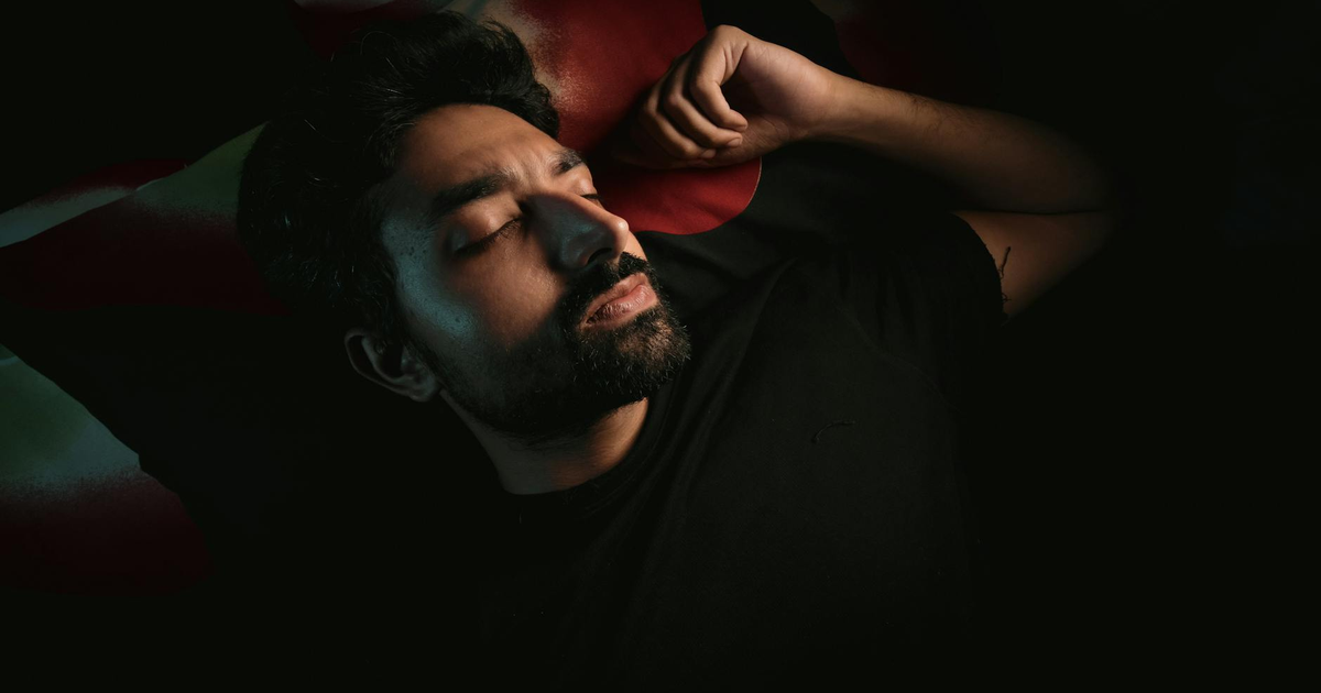 暑くて眠れない30代男性へ｜熱帯夜を乗り越える快眠グッズ7選と今夜できる対策